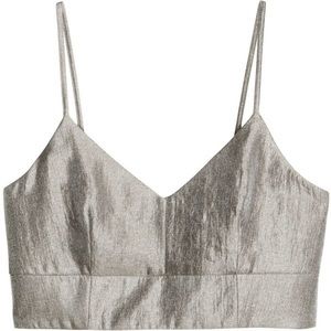 crop top.